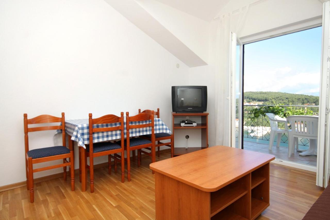 Apartments With A Parking Space Jelsa, Hvar - 8765 Jelsa  Exterior foto