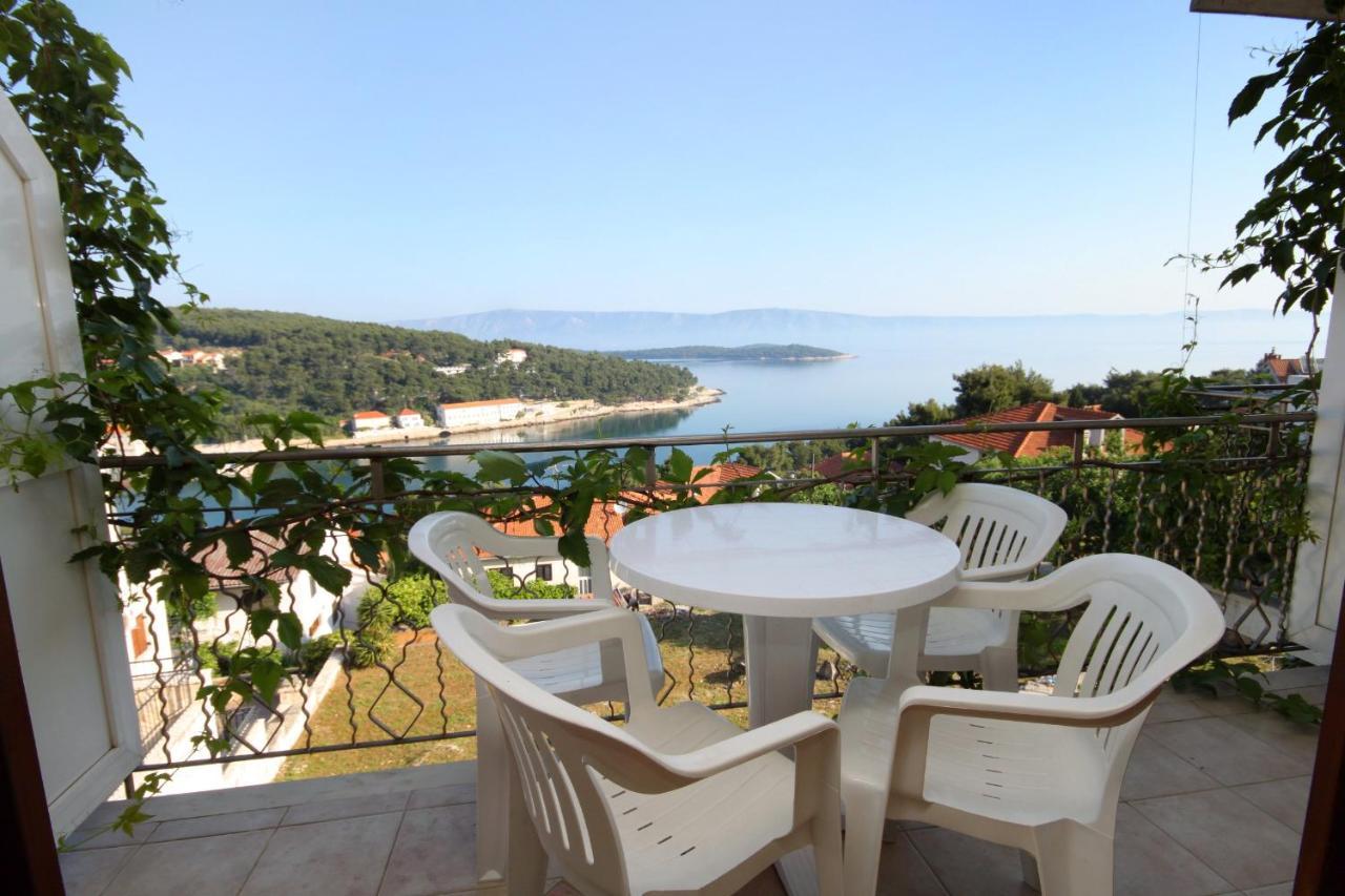 Apartments With A Parking Space Jelsa, Hvar - 8765 Jelsa  Exterior foto