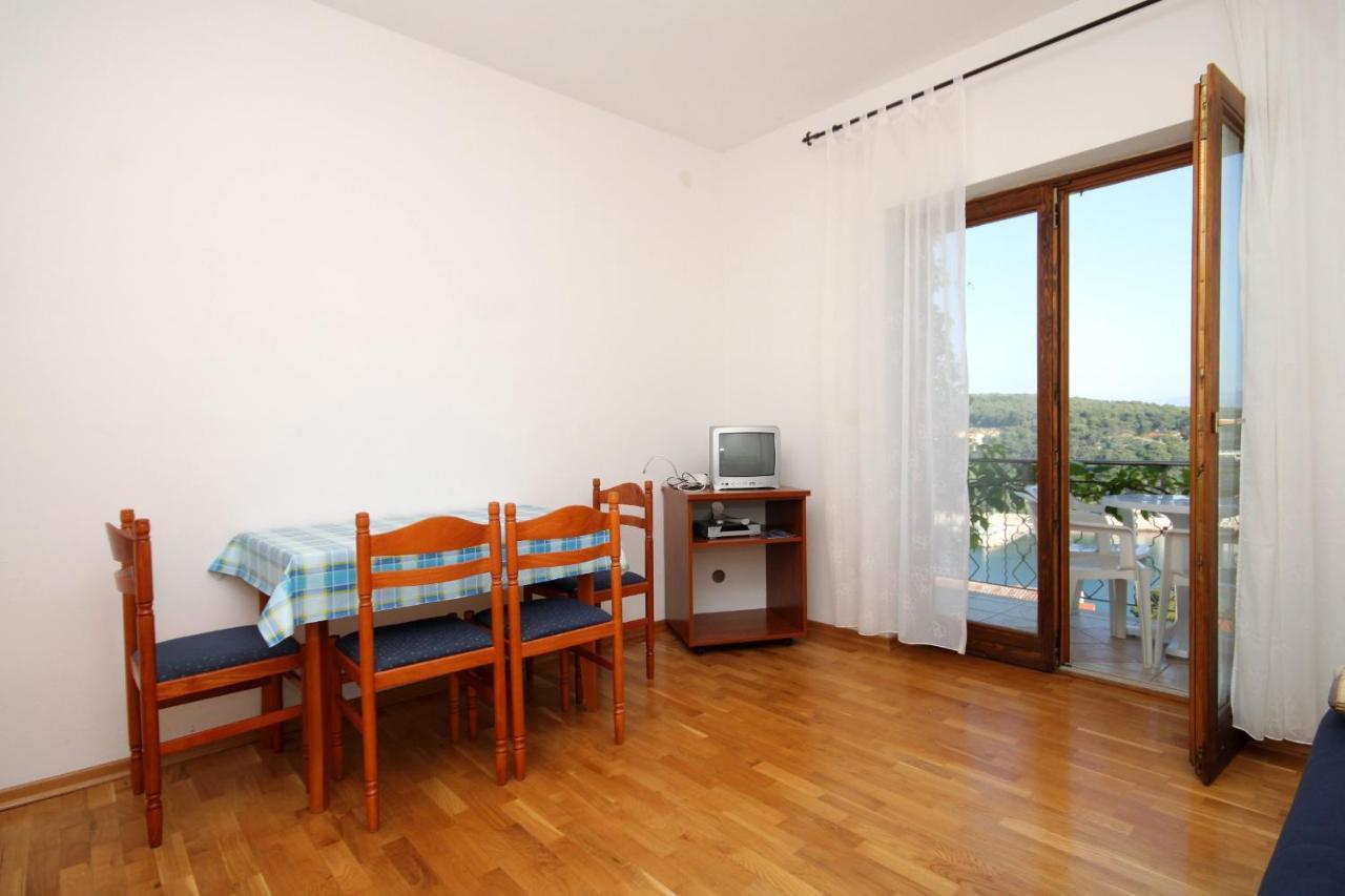 Apartments With A Parking Space Jelsa, Hvar - 8765 Jelsa  Exterior foto