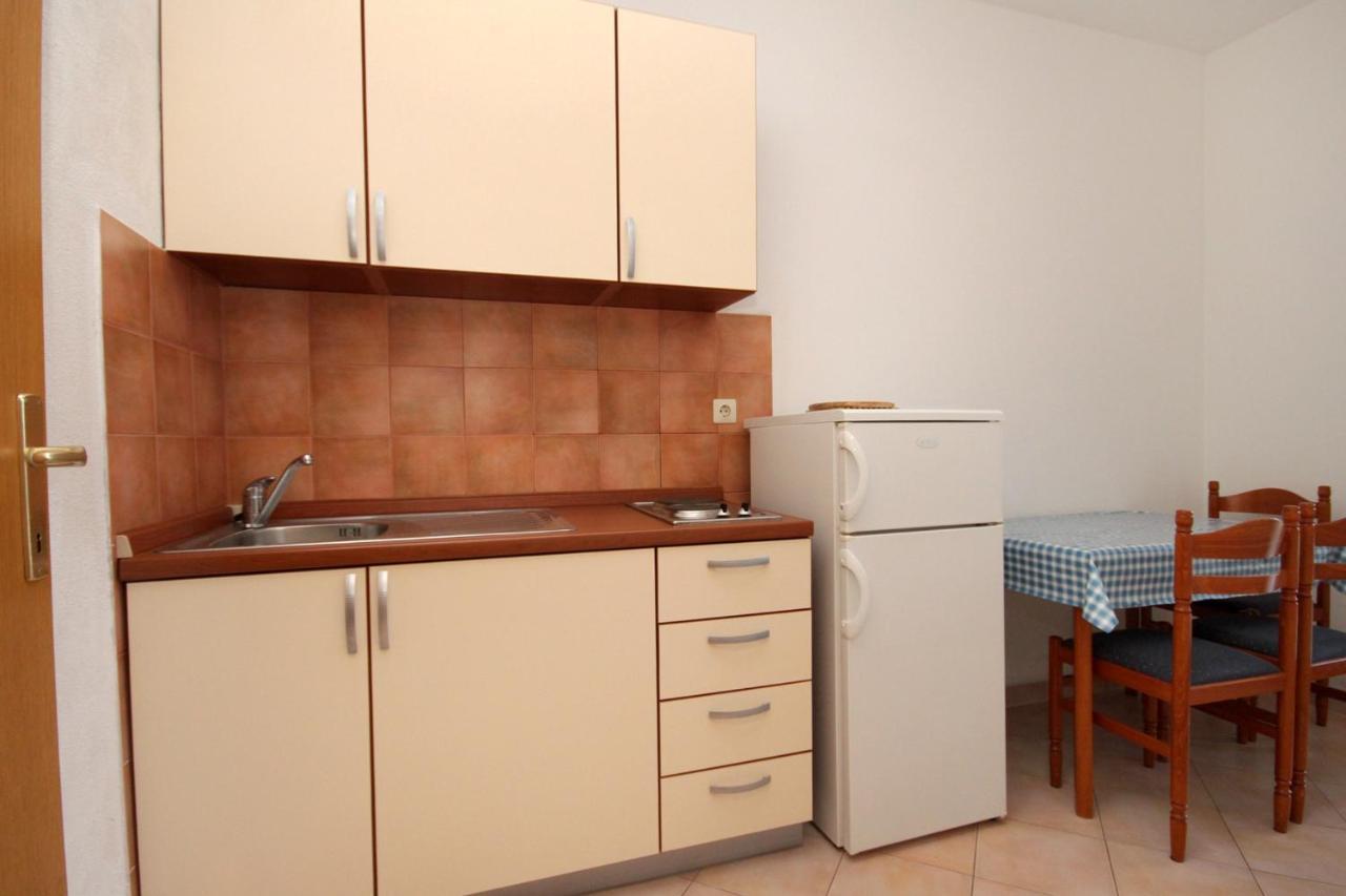 Apartments With A Parking Space Jelsa, Hvar - 8765 Jelsa  Exterior foto